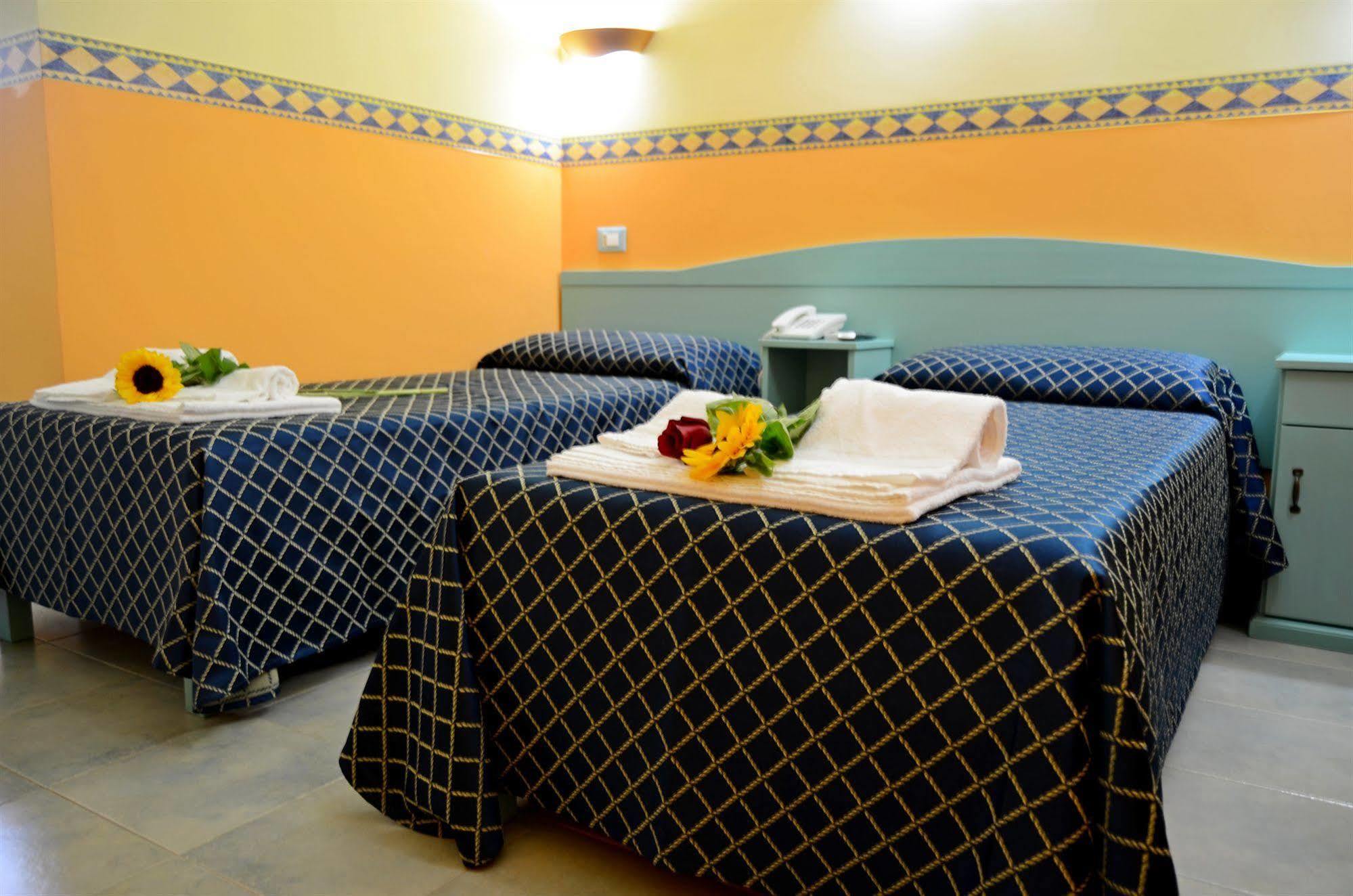 Hotel Costa Antiga Castelsardo Ngoại thất bức ảnh