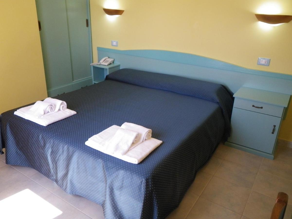 Hotel Costa Antiga Castelsardo Ngoại thất bức ảnh